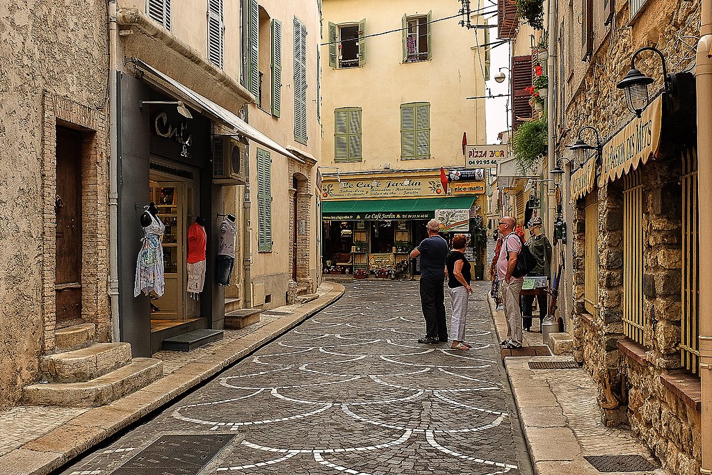 Abris de piscine Antibes