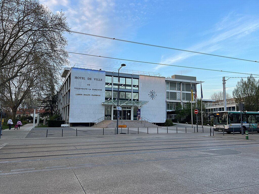 Abris de piscine Villeneuve-la-Garenne