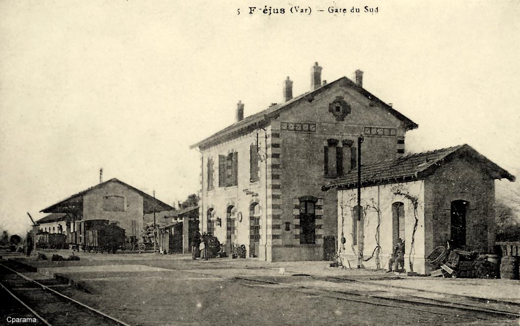 Abris de piscine Fréjus